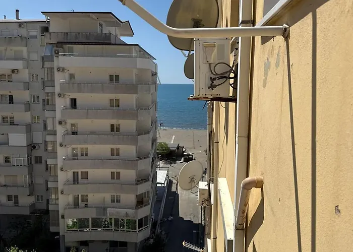 Modern Beachfront In Views